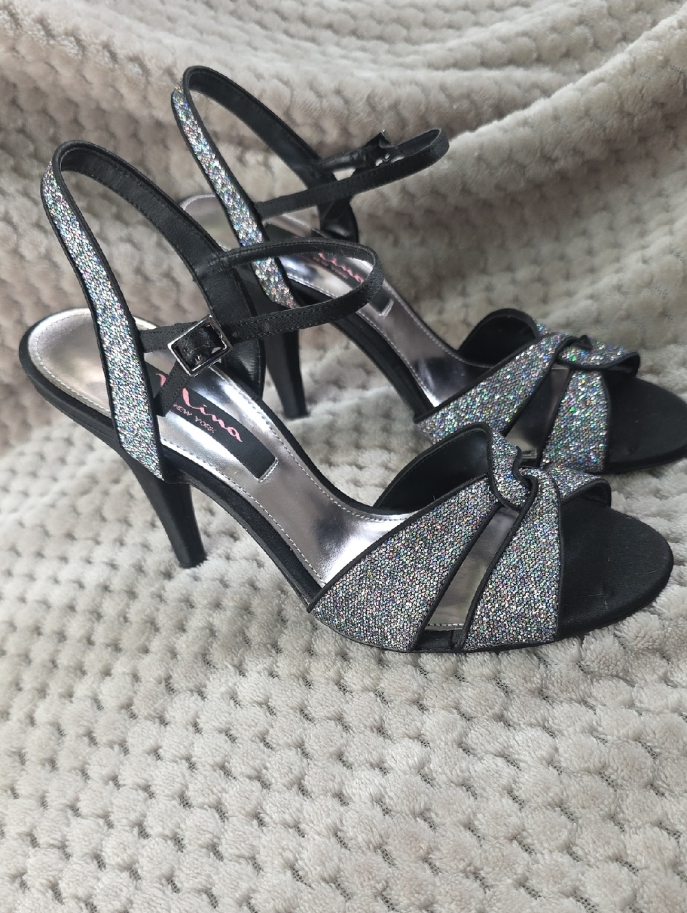 Nina Women's Special Occasion High Heels,  Silver and Black. Size 7, Never worn